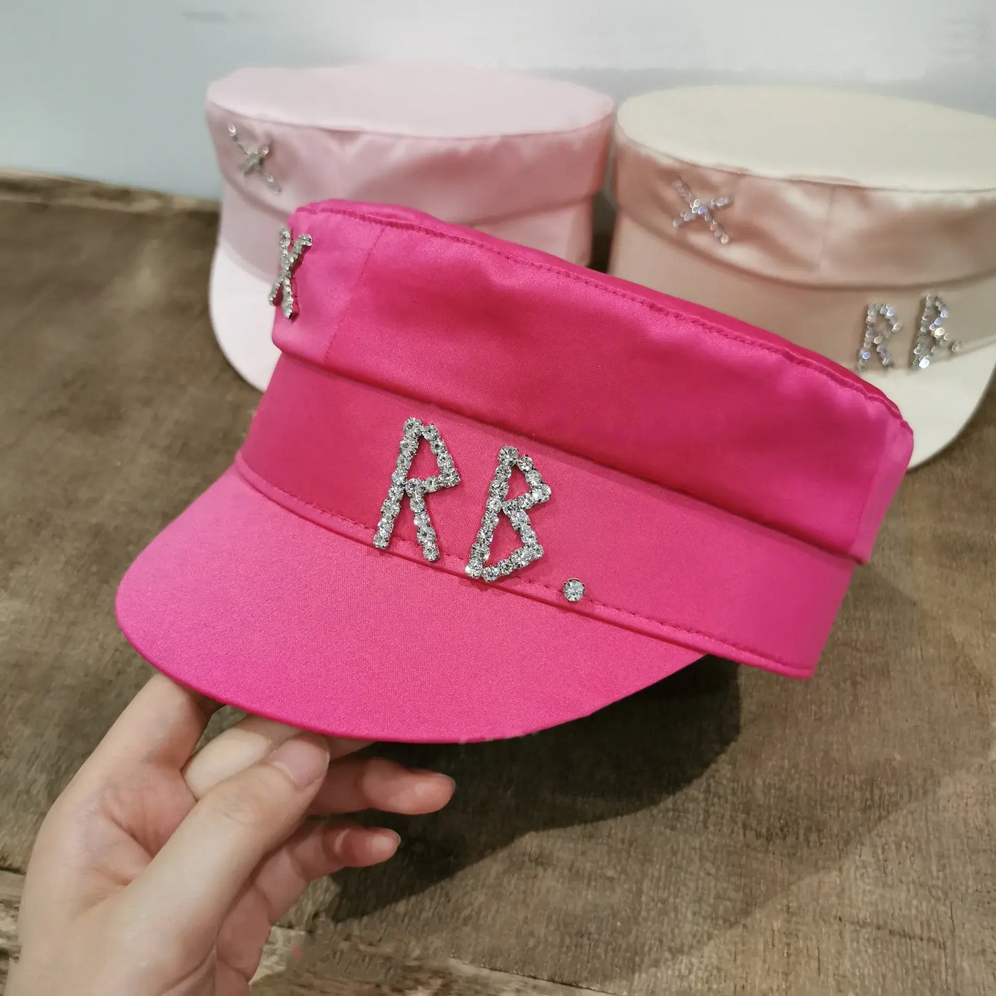 2022 New arrival  Spring Summer Caps Women Diamond of Letter Stain Newsboy Cap Baker Boy Hat Visors